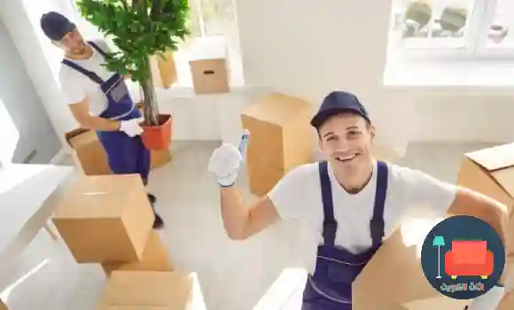 نقل عفش فهد الأحمد باستخدام سيارات مجهزة لحماية الأثاث أثناء التحميل والنقل.