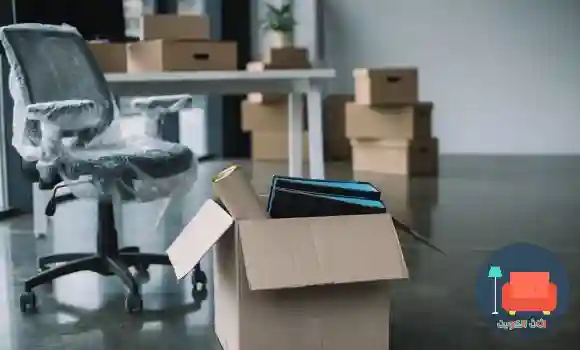 عملية نقل مكاتب بالكويت تشمل فك وتركيب الأثاث المكتبي باحترافية